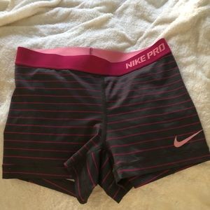 Nike pro shorts size small